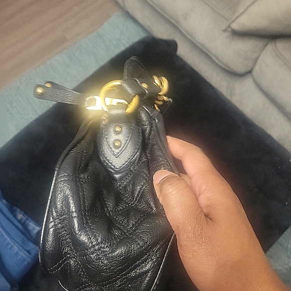 Marc Jacobs Black Quilted Shoulder Bag with Gold Accents - Picture 6 of 11